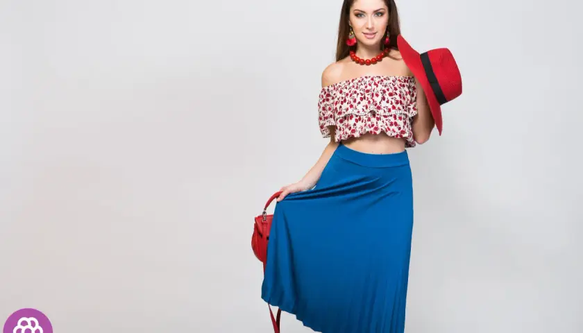 Jak dobrać idealną bluzkę do niebieskiej spódnicy – porady i modne stylizacje