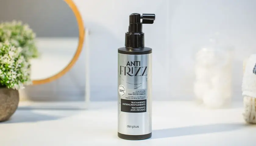 Tratamiento Anti Frizz para controlar el pelo encrespado. Ideal para todo tipo de cabellos, deja tu melena suave y manejable.