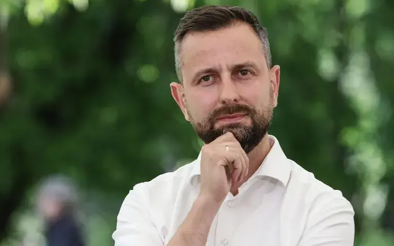 Kosiniak-Kamysz kim jest z zawodu? Zaskakujące fakty o jego karierze