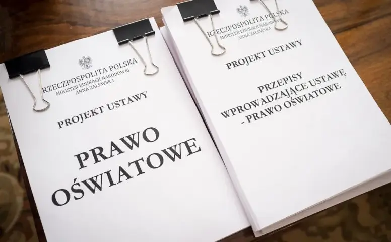 Ustawa o systemie oświaty – kluczowe zmiany i ich skutki dla edukacji