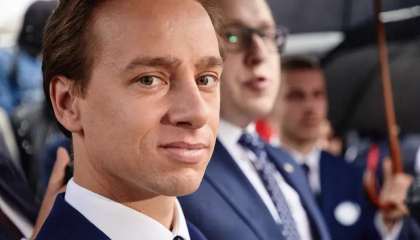 Krzysztof Bosak w jakiej partii? Zaskakujące fakty o jego karierze