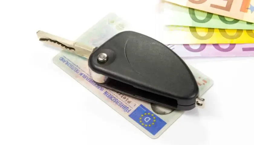 Ile kosztuje kurs na prawo jazdy kat A? Ceny, które Cię zaskoczą