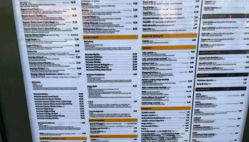 Ile kosztuje sałatka w maku? Sprawdź ceny i opcje menu teraz