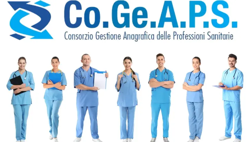 Professionisti sanitari sorridenti, pronti per la formazione ECM.