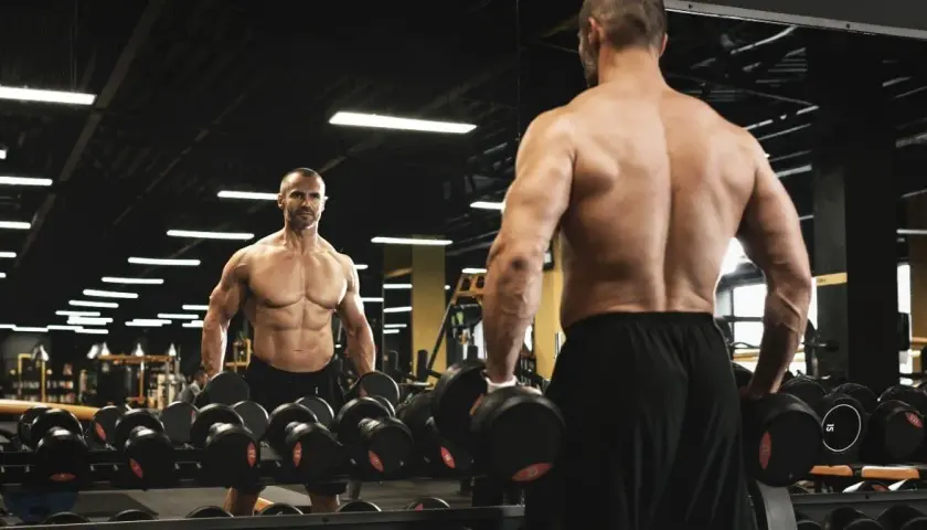 Cómo hacer definición en el gimnasio: claves para perder grasa y ganar músculo