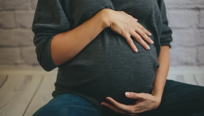 Skuteczny przepis na koktajl położnej - przyspiesz poród naturalnie
