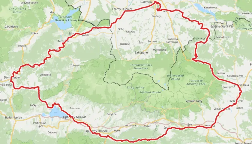 Trasa rowerowa velo tatry okrąża Tatry, łącząc polskie i słowackie miejscowości, w tym Nowy Targ, Zakopane i Liptowski Mikulasz.