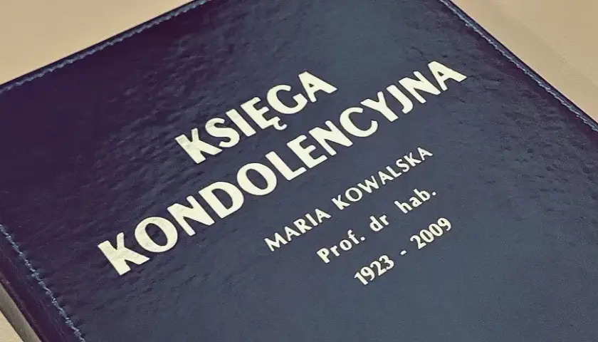 Jak napisać msze za zmarłego, aby była pełna szacunku i osobista