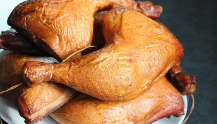 Jak wędzić udka z kurczaka, aby uzyskać soczysty smak i aromat