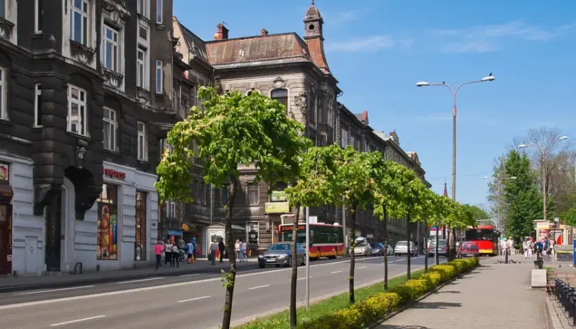 Bielsko-Biała: Odkryj "Mały Wiedeń" i Beskidy! Co musisz zobaczyć?