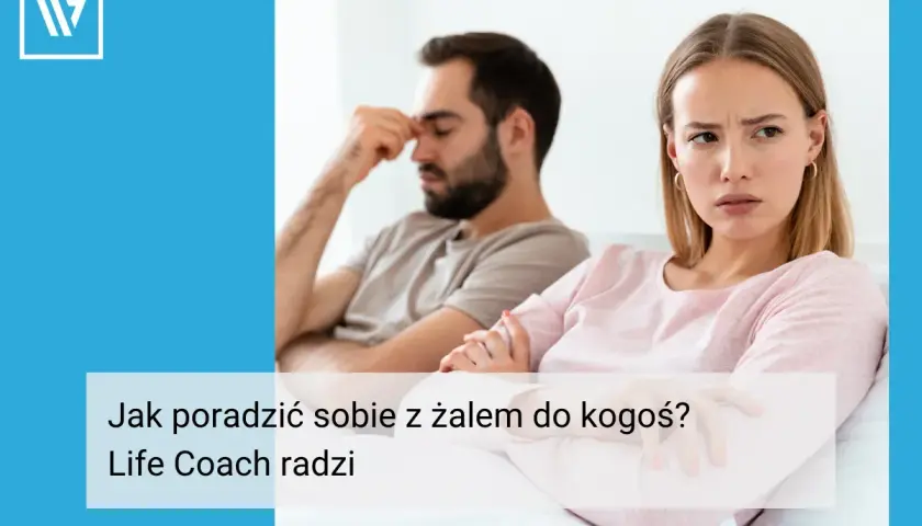 Para siedzi odwrócona od siebie, wyrażając gniew i żal. On, człowiek, który nie wybacza, zamyka oczy, ona patrzy z wyrzutem.