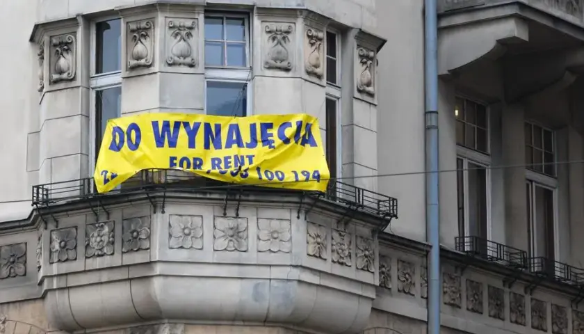 Czy za wynajem płaci się z góry? Oto co musisz wiedzieć o czynszu