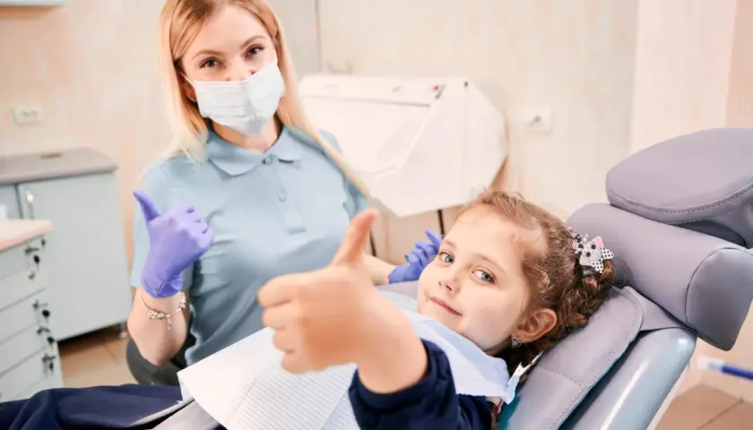 Dentysta a okres: kiedy iść, a kiedy przełożyć wizytę?