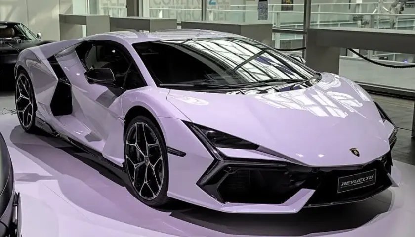 Lamborghini Revuelto: Cena, opcje, koszty. Ile naprawdę zapłacisz?
