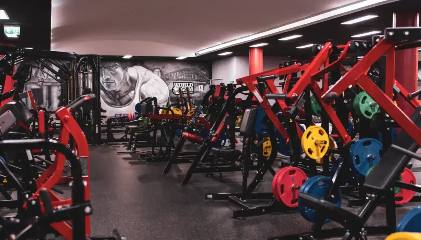 Fabryka Formy Strzeszyńska (dawniej Gym World): Twój przewodnik