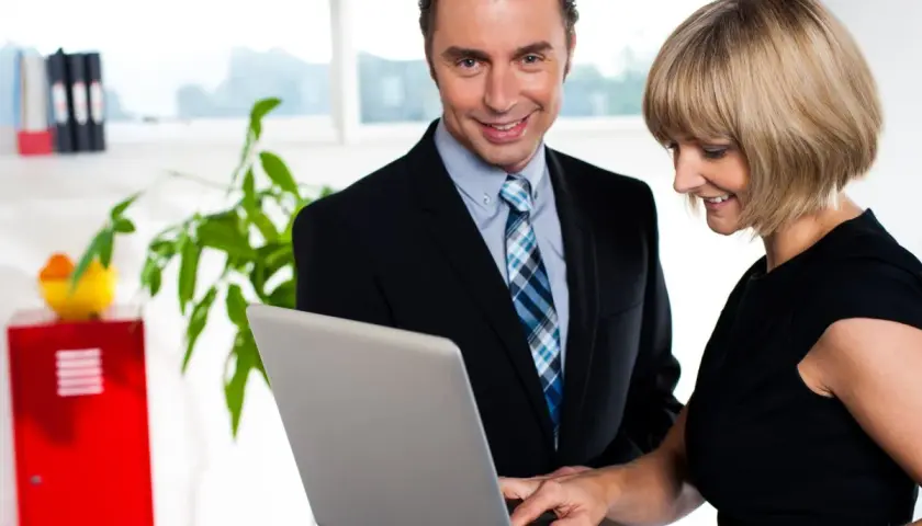 Jak wydrukować prezentację PowerPoint bez błędów i oszczędzając papier