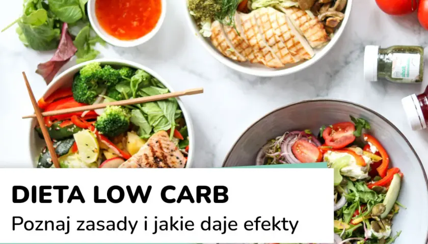 Kolorowe miski z sałatkami pełnymi warzyw i grillowanym mięsem. To idealny przykład, jak może wyglądać dieta low carb.