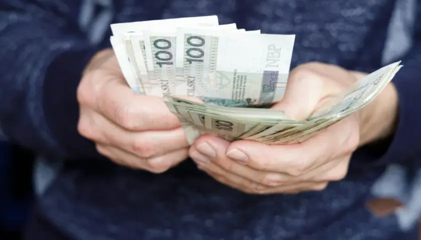 Ile to 650 dolarów? Poznaj aktualną wartość w złotówkach