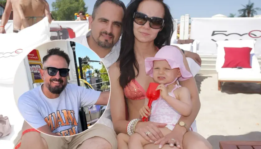 Agustin Egurrola z żoną i córką na plaży. W okręgu uśmiechnięty Agustin w okularach przeciwsłonecznych.