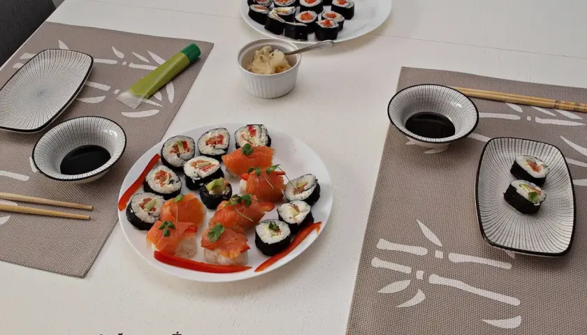 Domowe sushi co kupić: niezbędne składniki, które musisz mieć