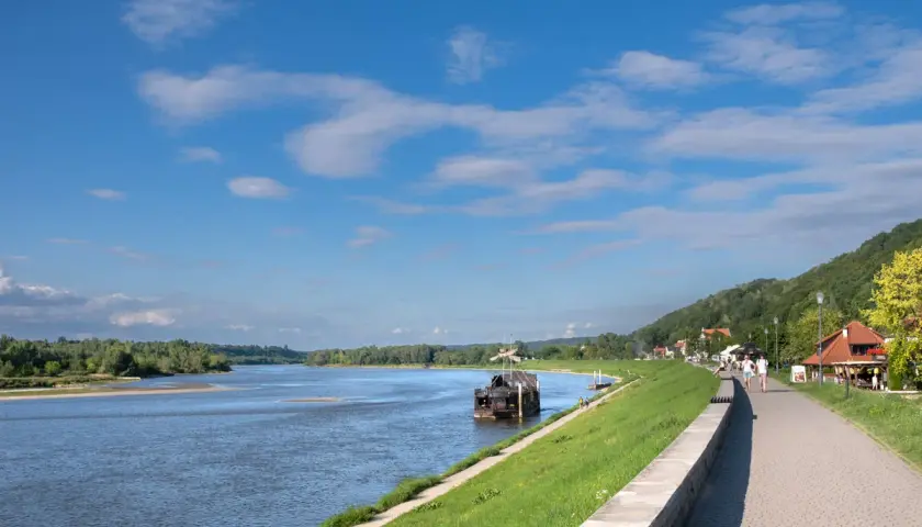 Kazimierz Dolny: Atrakcje, które zachwycą! Plan idealnego weekendu