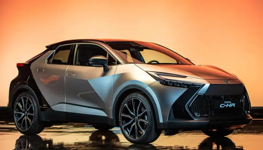 Toyota C-HR, un'auto dal design audace. Valutiamo i suoi pregi e difetti per capire se è la scelta giusta.