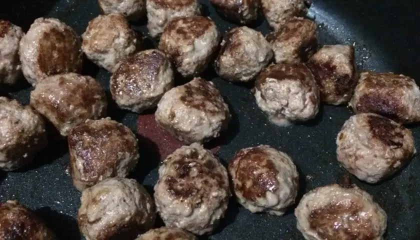 Cómo freír albóndigas en sartén sin que se deshagan fácilmente