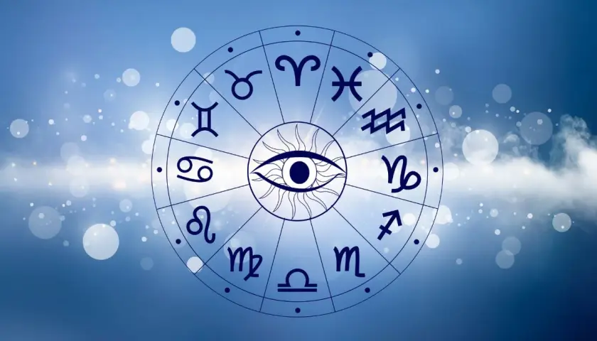 Oko opatrzności w centrum koła zodiaku. Sprawdź swój horoskop ryby na przyszły tydzień.