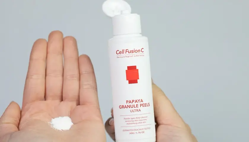 Najlepszy peeling do cery trądzikowej – jak wybrać i uniknąć błędów w pielęgnacji
