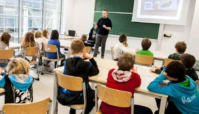 Godzina wychowawcza czy zajęcia z wychowawcą? Kluczowe zmiany