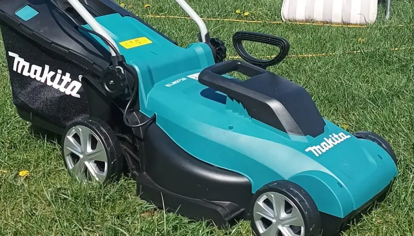Kosiarka elektryczna NAC czy Makita – która lepsza dla Ciebie?