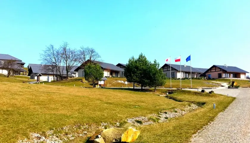 Dojo Stara Wieś – gdzie to jest i dlaczego warto je odwiedzić