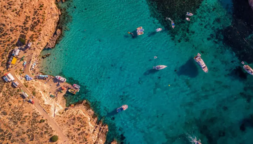 Malta czy można lecieć? Sprawdź aktualne zasady podróży i loty