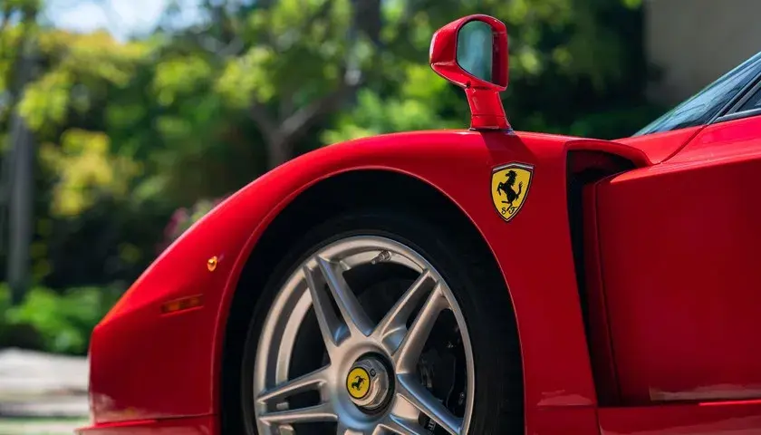 Ile kosztuje Ferrari Enzo? Poznaj aktualne ceny i czynniki wpływające na wartość