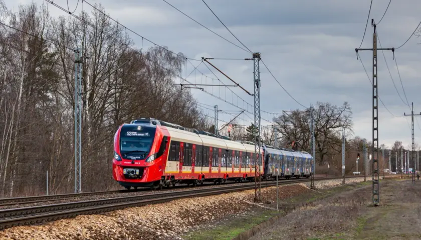 Gdzie jest Twój pociąg IC? Śledź na żywo i sprawdź opóźnienie