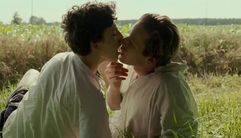Najlepsze filmy o romansach, które poruszą Twoje serce i duszę