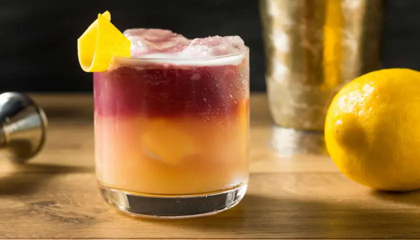 Jak przygotować zachwycające drinki warstwowe w domu krok po kroku