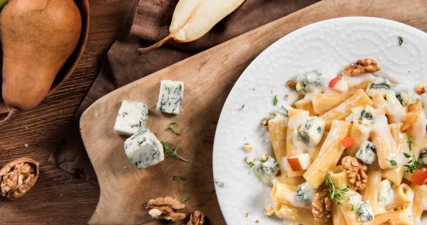 Penne z gruszką i gorgonzolą – wyjątkowy przepis na pyszne danie