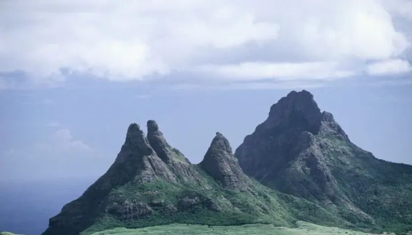 Gdzie leży Mauritius? Odkryj jego wyjątkową lokalizację w Oceanie