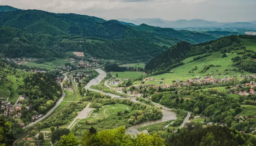 Najlepsze atrakcje w Piwnicznej-Zdroju, które musisz zobaczyć