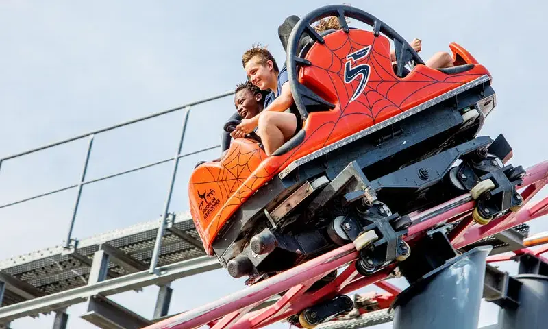 Entradas parque de atracciones: precios, descuentos y cómo comprar