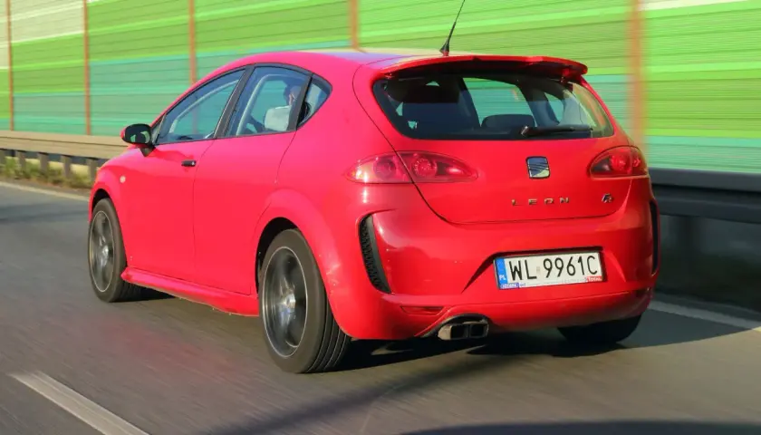 Pojemność baku Seat Leon 1.9 TDI – ile litrów naprawdę ma?