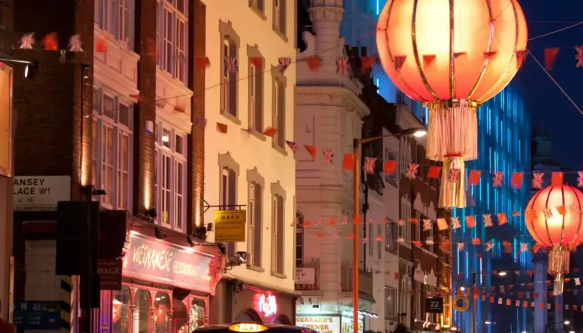 Najlepsze miejsca, gdzie zjeść w chinatown Londyn i uniknąć rozczarowań