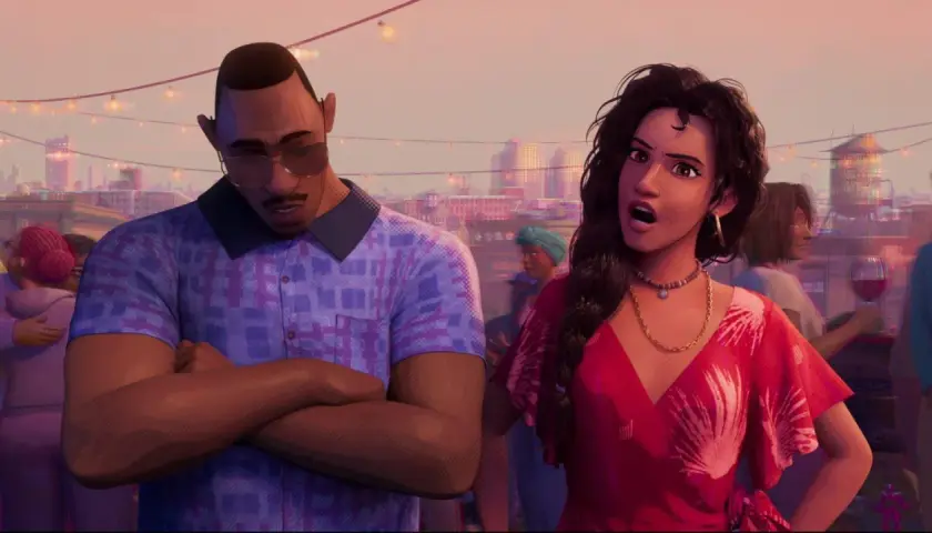 Le père de Miles Morales, Jefferson Davis, est présent à une fête animée sur un toit, les bras croisés, l'air pensif.
