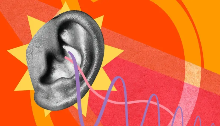 Oído humano con ondas sonoras y gráficos, representando la escucha activa en una estrategia digital.
