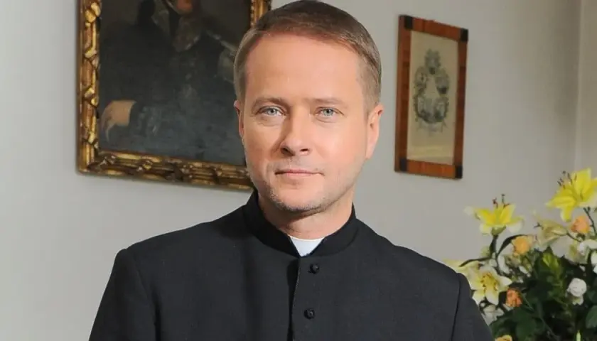 Artur Żmijewski jako ojciec Mateusz - fascynująca kariera aktora w serialu