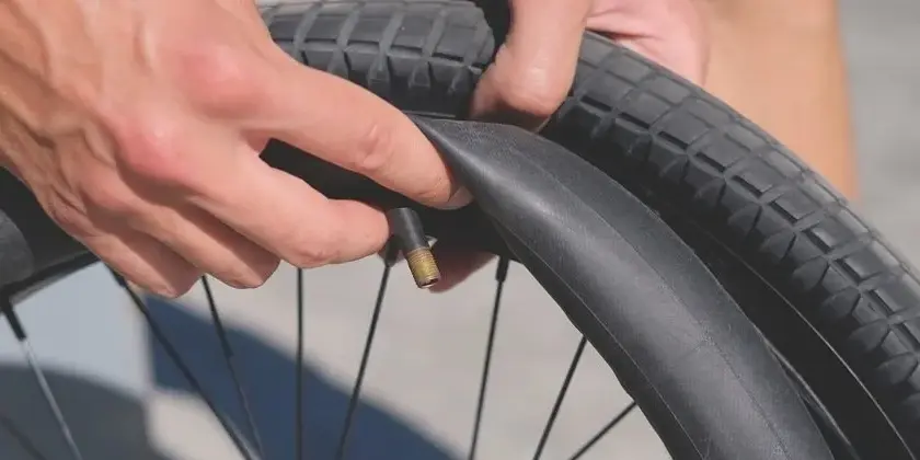 Jak wymienić dętkę w rowerze i uniknąć najczęstszych błędów
