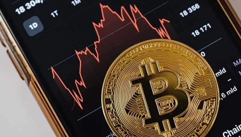 Czy warto jeszcze inwestować w bitcoin? Sprawdź ryzyko i potencjał