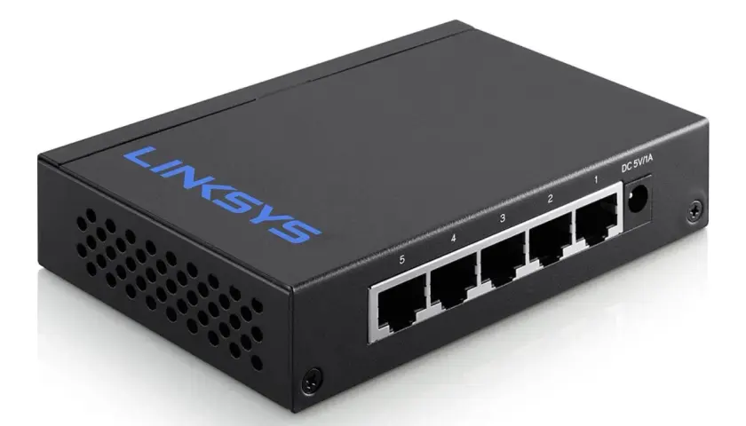 Switch de red Linksys de 5 puertos, compacto y esencial para tus equipos de red.