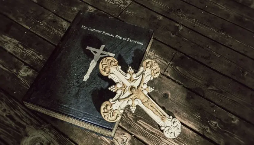 Jak rozpoznać opętanie od choroby psychicznej - kluczowe różnice